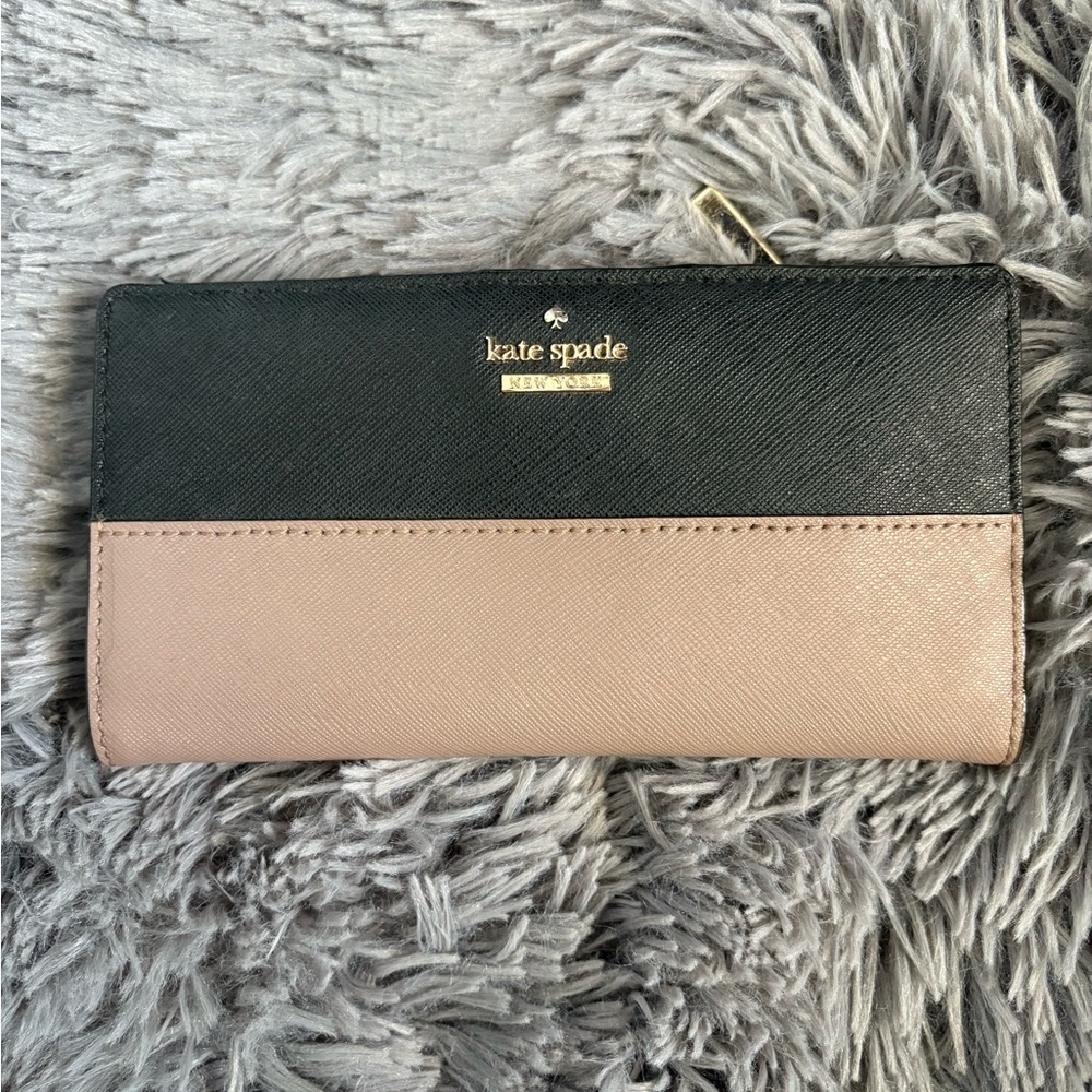 Kate Spade Black and Tan Wallet